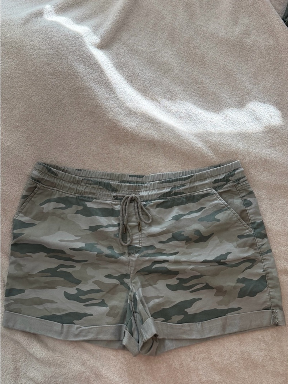 Time and Tru Women’s Camo Drawstring Shorts - XXL